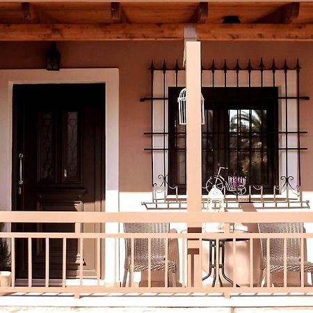 A Home Away From Home Trikala  Bagian luar foto