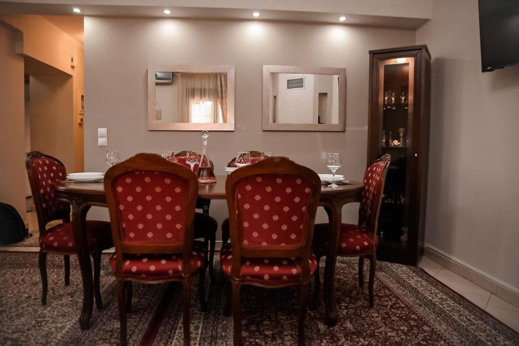 A Home Away From Home Trikala  Bagian luar foto