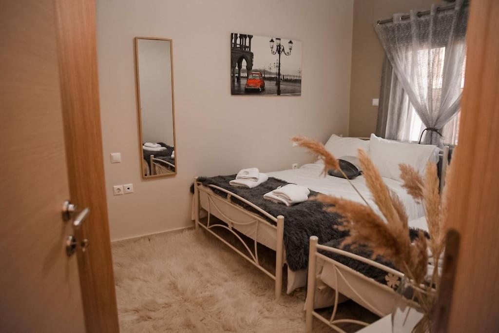 A Home Away From Home Trikala  Bagian luar foto